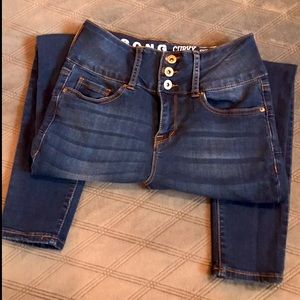 Women’s Jeans - Brand: S.O.N.G. (curvy and high rise) - size 5